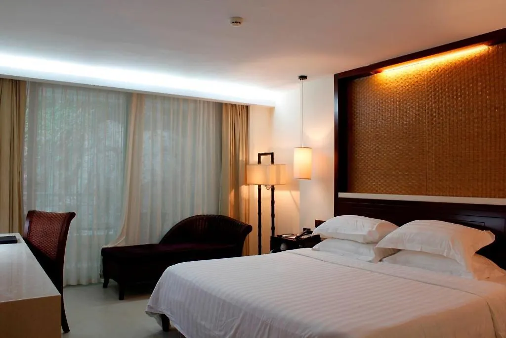 Guesthouse International Hotel Sanya 5*,